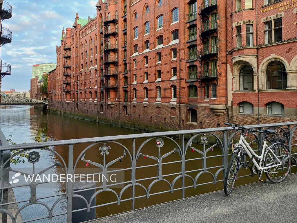 202309220-39 - Speicherstadt in der HafenCity, Hamburg, Deutschland