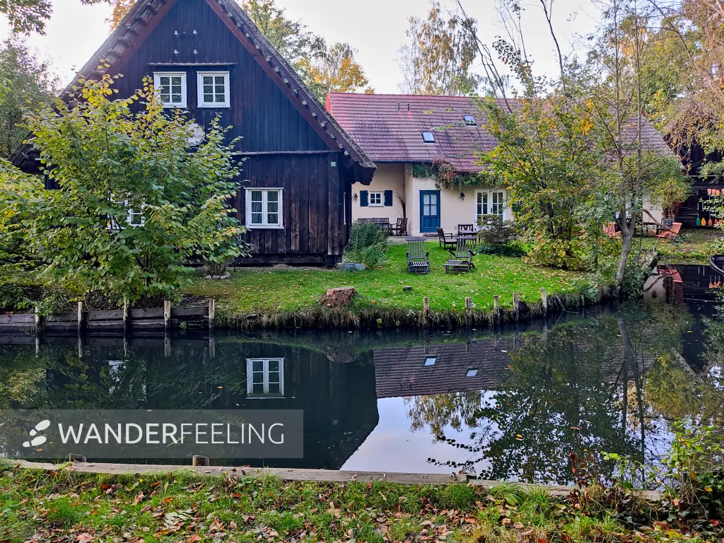 202310230-39 - Spreewaldhäuser in Lehde, Spreewald, Brandenburg, Deutschland