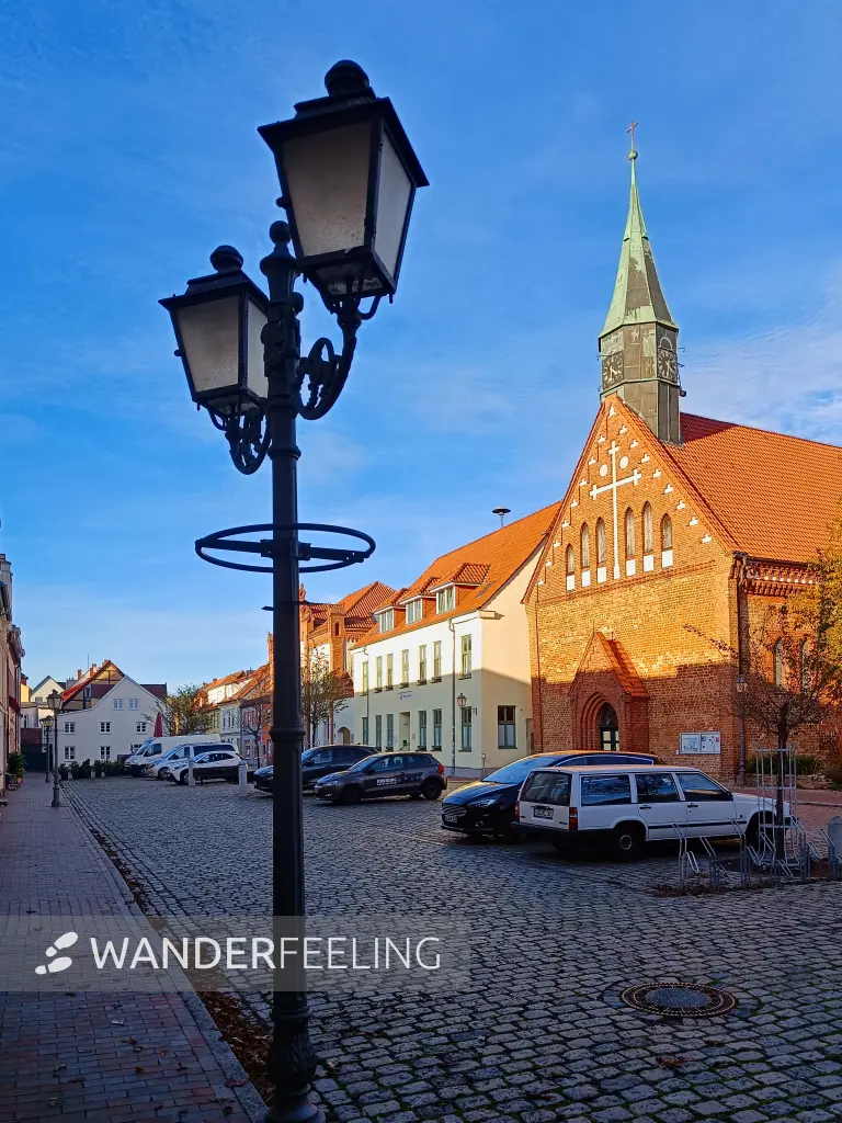 202510130-03 - Stadtkirche in Krakow am See, Mecklenburgische Seenplatte, Mecklenburg-Vorpommern, Deutschland