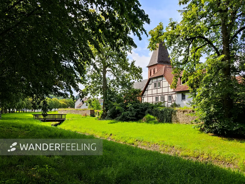 202308150-02 - Stadtmauer in Lügde, Weserbergland, Nordrhein-Westfalen, Deutschland
