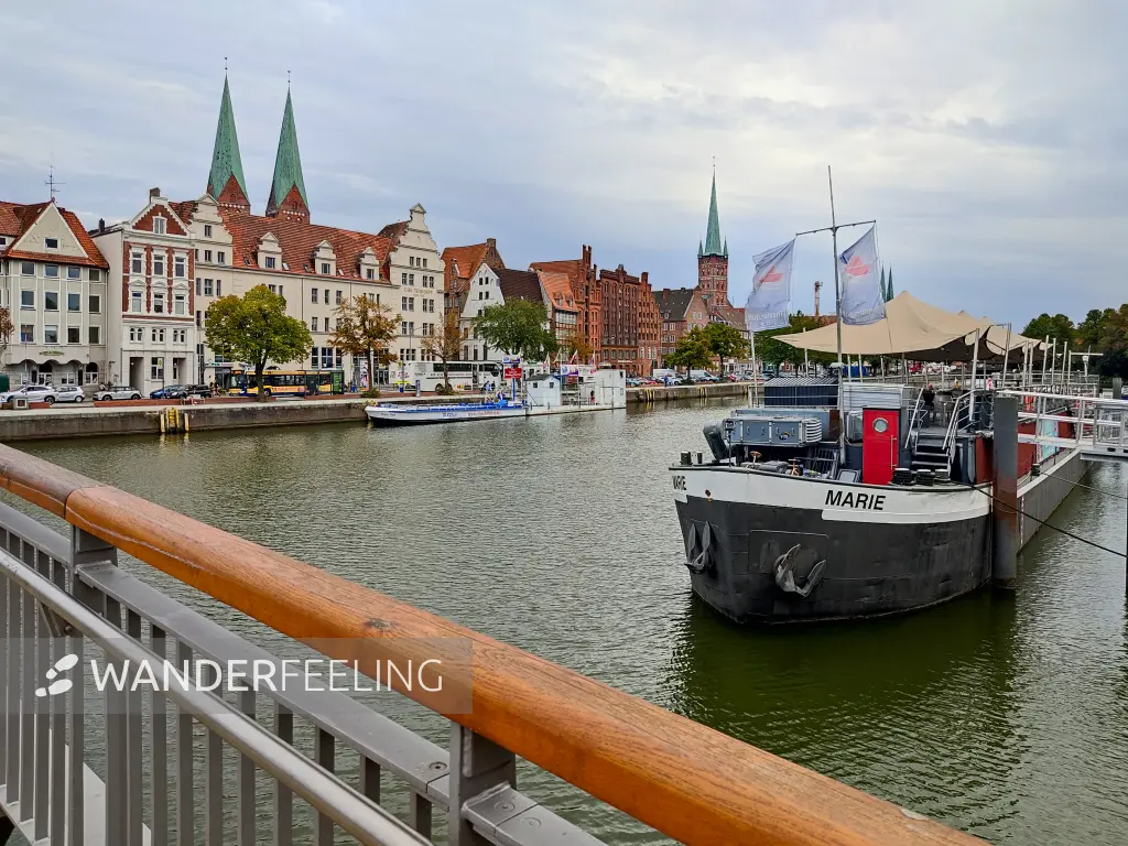 202309210-47 - Stadttrave in Lübeck, Lübecker Bucht, Schleswig-Holstein, Deutschland