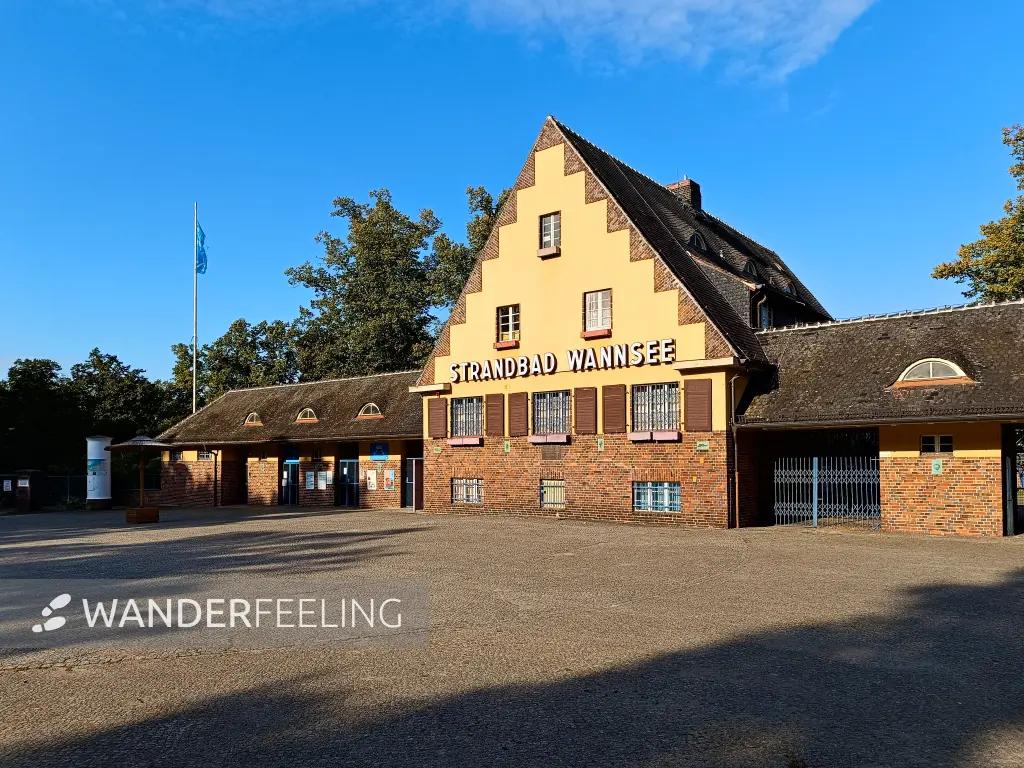 202509270-01 - Strandbad Wannsee, Berlin, Deutschland