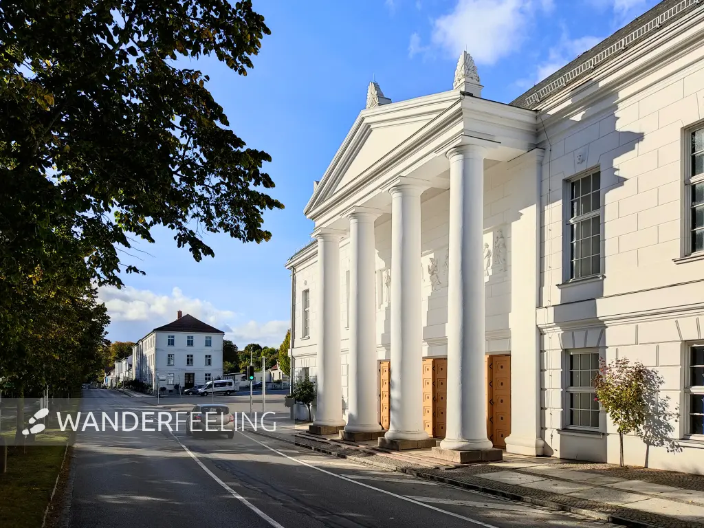 202310160-10 - Theater in Putbus, Rügen, Mecklenburg-Vorpommern, Deutschland