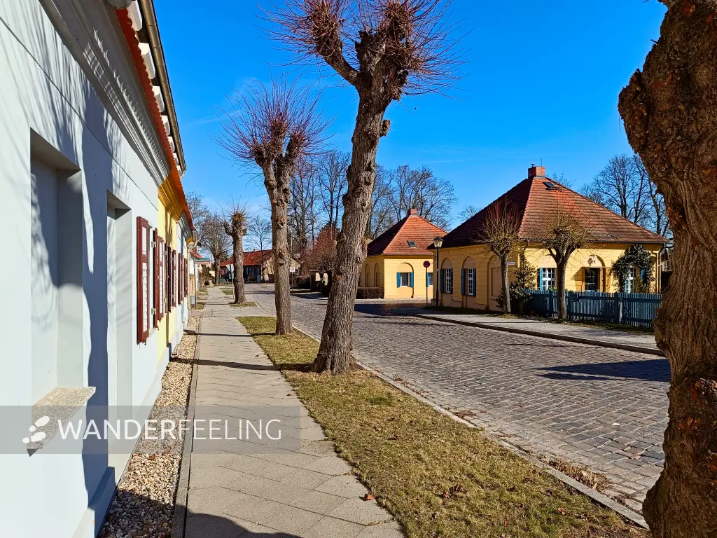 202603020-02 - Torhäuser in Paretz, Havelland, Brandenburg, Deutschland