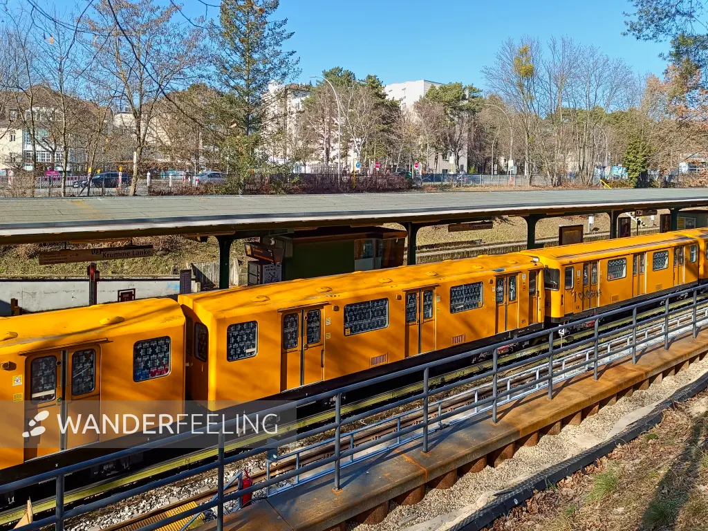 202603070-38 - U-Bahnhof Krumme Lanke, Berlin, Deutschland