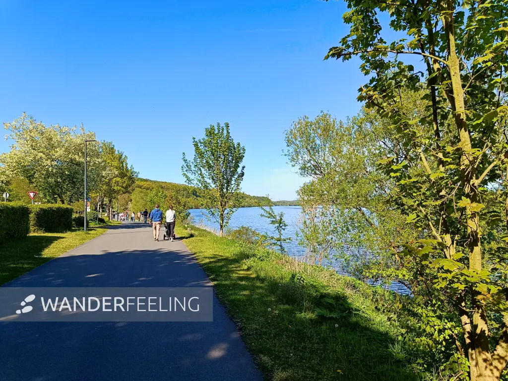 202604260-34 - Uferweg am Kemnader See bei Stiepel, Ruhrgebiet, Nordrhein-Westfalen, Deutschland
