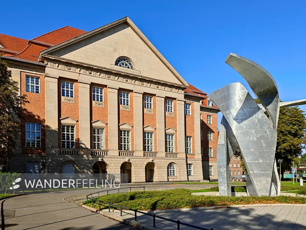 202310080-08 - Verwaltungsgebäude in Siemensstadt, Berlin, Deutschland