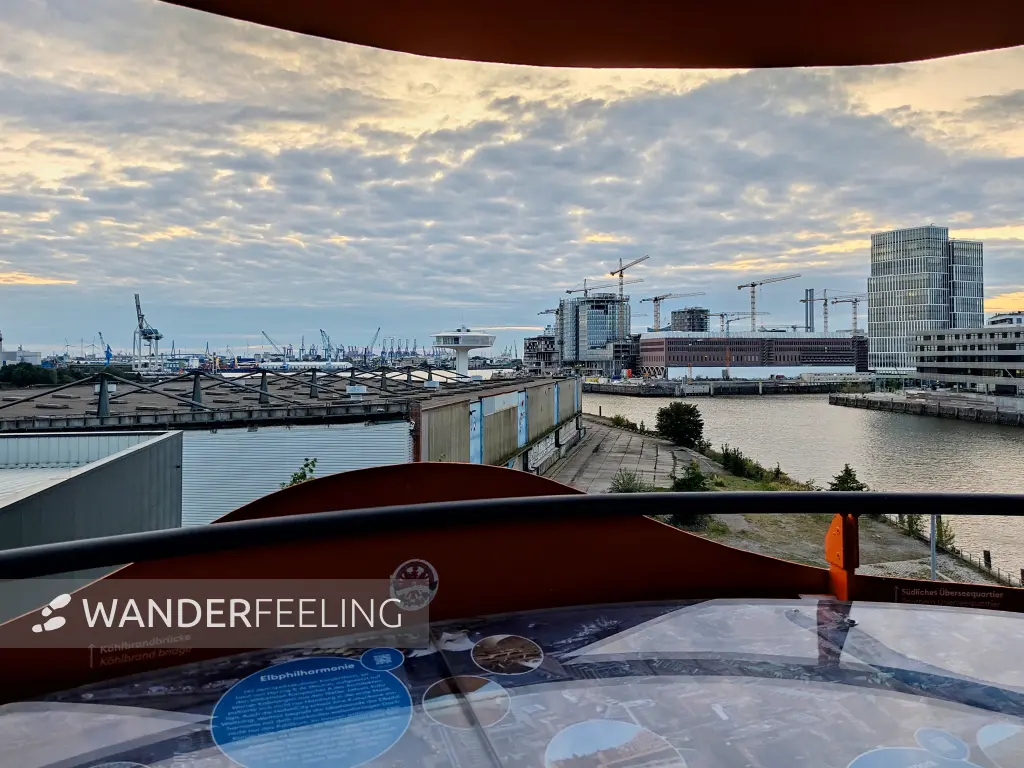202309220-45 - View Point in der HafenCity, Hamburg, Deutschland
