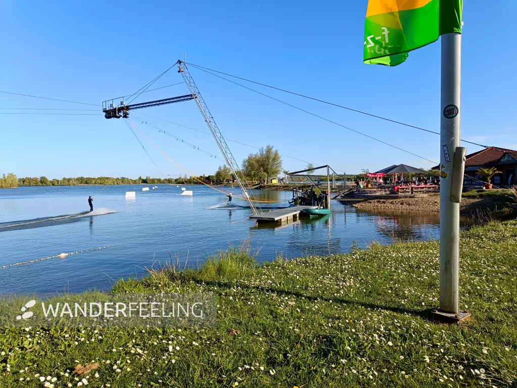 202604250-34 - Wasserskianlage am Südsee bei Xanten, Niederrhein, Nordrhein-Westfalen, Deutschland