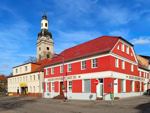 202603120-21 - Adler-Apotheke und St. Trinitatis in Genthin, Elbe-Börde-Heide, Sachsen-Anhalt, Deutschland