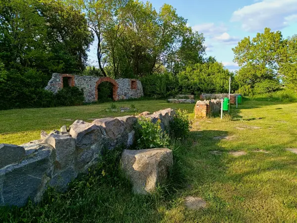 202505130-30 - Alte Försterei bei Pieversdorf, Mecklenburgische Seenplatte, Mecklenburg-Vorpommern, Deutschland