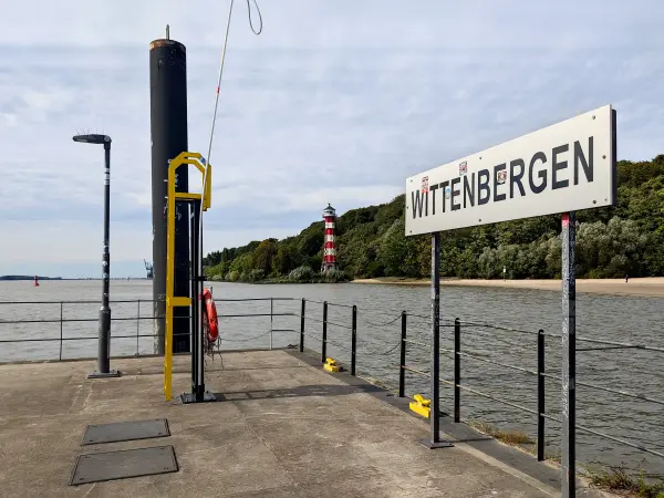 202309250-35 - Anleger Wittenbergen, Hamburg, Deutschland