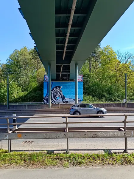 202604280-01 - Autobahnbrücke in Dortmund, Ruhrgebiet, Nordrhein-Westfalen, Deutschland