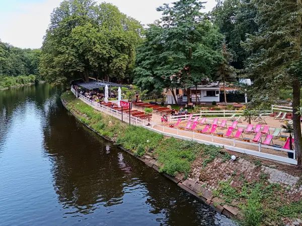 202507150-26 - Biergarten am Griebnitzkanal, Berlin, Deutschland