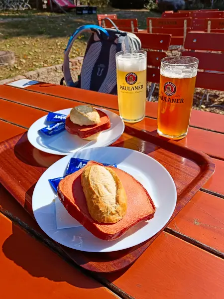 202509270-19 - Biergarten am Grunewaldturm im Grunewald, Berlin, Deutschland