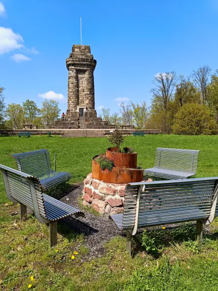 202604210-05 - Bismarckturm im Stadtwald Hagen, Ruhrgebiet, Nordrhein-Westfalen, Deutschland