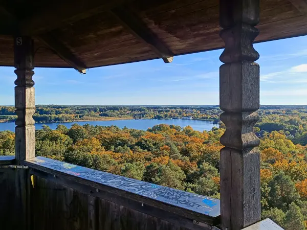 202510130-32 - Blick vom Jörnbergturm bei Krakow am See, Mecklenburgische Seenplatte, Mecklenburg-Vorpommern, Deutschland
