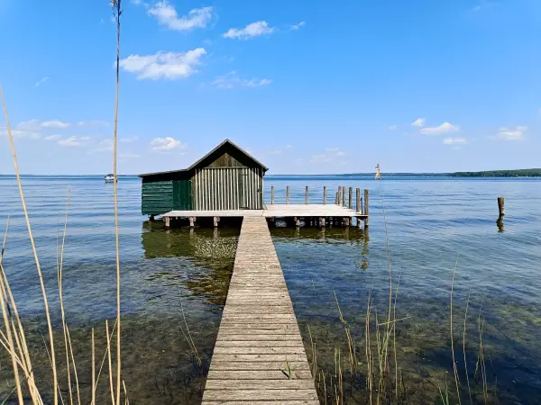 202605230-26 - Bootshaus im Plauer See bei Plau am See, Mecklenburgische Seenplatte, Mecklenburg-Vorpommern, Deutschland