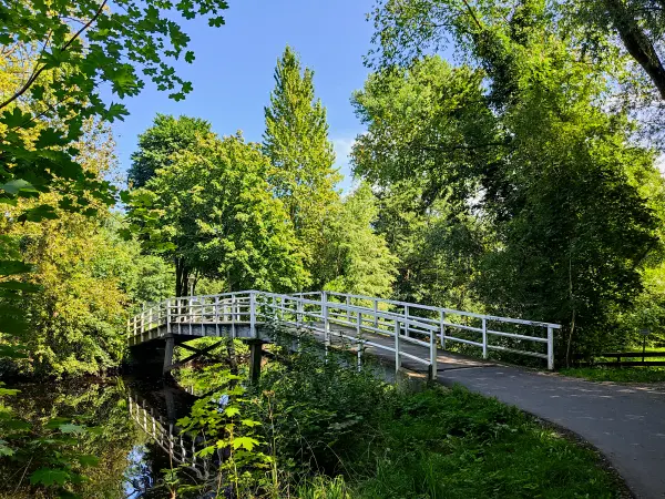 202308220-17 - Brücke über den Burggraben in Stade, Niedersachsen, Deutschland
