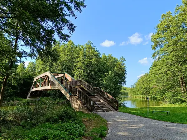 202506110-24 - Brücke über die Woblitz bei Pian, Ruppiner Seenland, Brandenburg, Deutschland