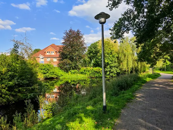 202308201-03 - Buxtehuder Stadtgraben in Buxtehude, Niedersachsen, Deutschland