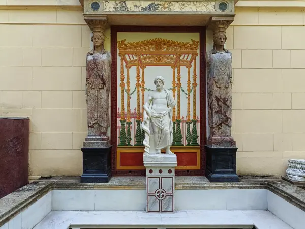 202609120-10 - Casino im Schlossgarten Glienicke, Berlin, Deutschland