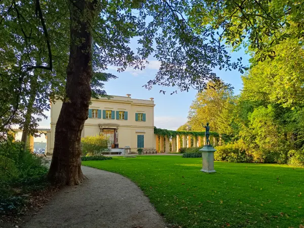 202609180-07 - Casino im Schlossgarten Glienicke, Berlin, Deutschland