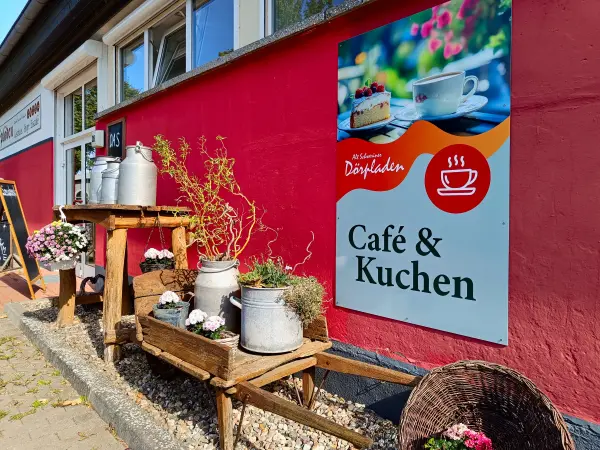 202508260-09 - Dörpladen in Alt Schwerin, Mecklenburgische Seenplatte, Mecklenburg-Vorpommern, Deutschland
