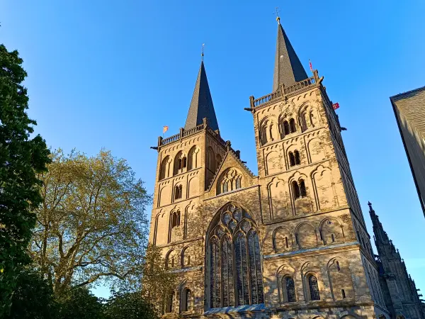 202604250-42 - Dom St. Victor in Xanten, Niederrhein, Nordrhein-Westfalen, Deutschland