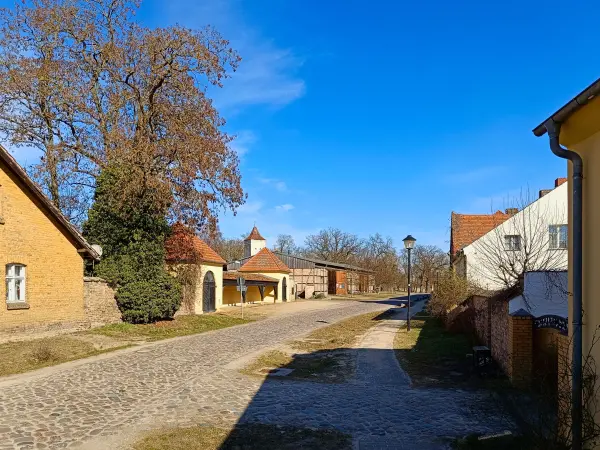 202603020-09 - Dorfhäuser in Paretz, Havelland, Brandenburg, Deutschland