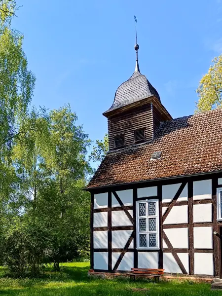 202505130-01 - Dorfkirche Kratzeburg, Mecklenburgische Seenplatte, Mecklenburg-Vorpommern, Deutschland