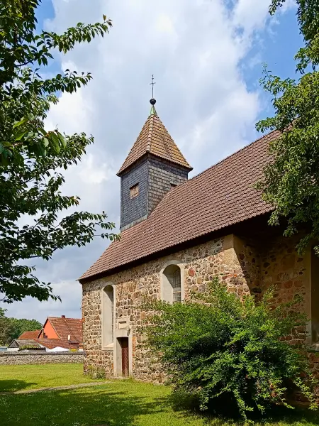 202505310-03 - Dorfkirche Schlamau, Fläming, Brandenburg, Deutschland