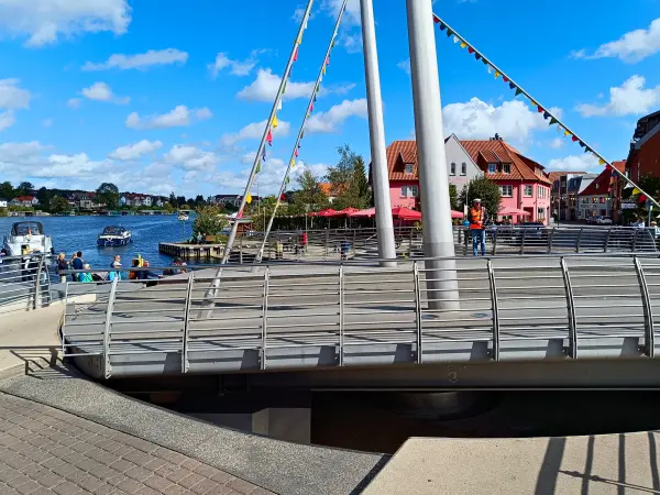 202509120-10 - Drehbrücke in der Inselstadt Malchow, Mecklenburgische Seenplatte, Mecklenburg-Vorpommern, Deutschland