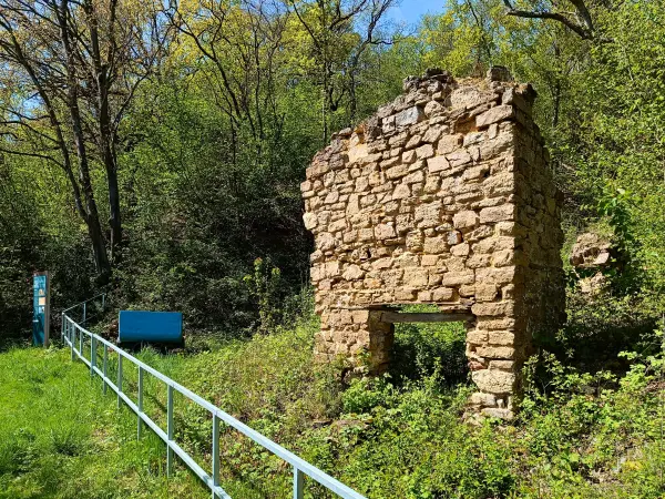 202604240-02 - Ehemalige Kalkbrennerei bei Iversheim, Eifel, Nordrhein-Westfalen, Deutschland