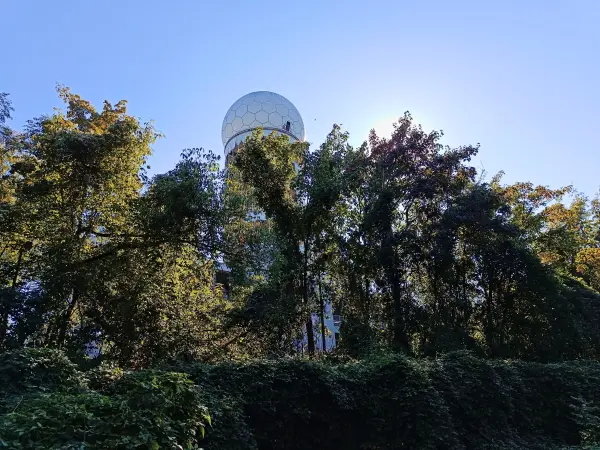 202509270-26 - Ehemalige Radarstation auf dem Teufelsberg im Grunewald, Berlin, Deutschland