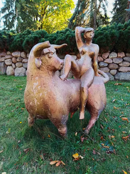 202610190-23 - Europa auf dem Stier in Pieskow, Seenland Oder-Spree, Brandenburg, Deutschland