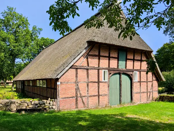 202308210-35 - Fachwerkhaus in Wilsede, Lüneburger Heide, Niedersachsen, Deutschland