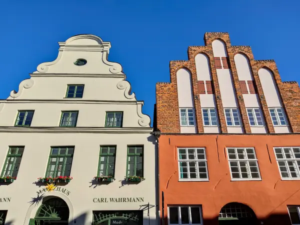 202309060-36 - Giebelhäuser in Wismar, Mecklenburgische Ostseeküste, Mecklenburg-Vorpommern, Deutschland