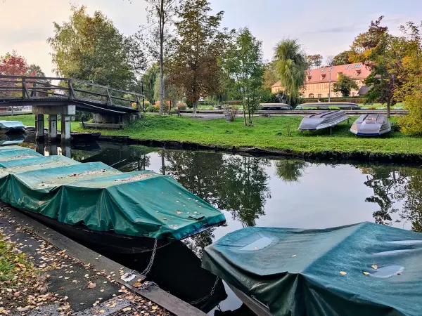 202310230-47 - Großer Spreewaldhafen in Lübbenau, Spreewald, Brandenburg, Deutschland