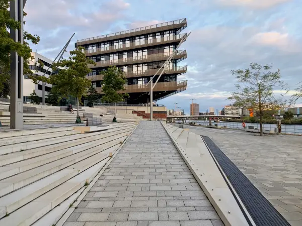 202309220-42 - HafenCity Universität, Hamburg, Deutschland
