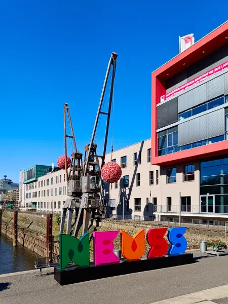 202604231-14 - Hafenkräne in Neuss, Niederrhein, Nordrhein-Westfalen, Deutschland