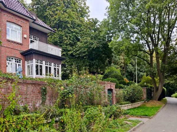 202309250-41 - Haus in Blankenese, Hamburg, Deutschland