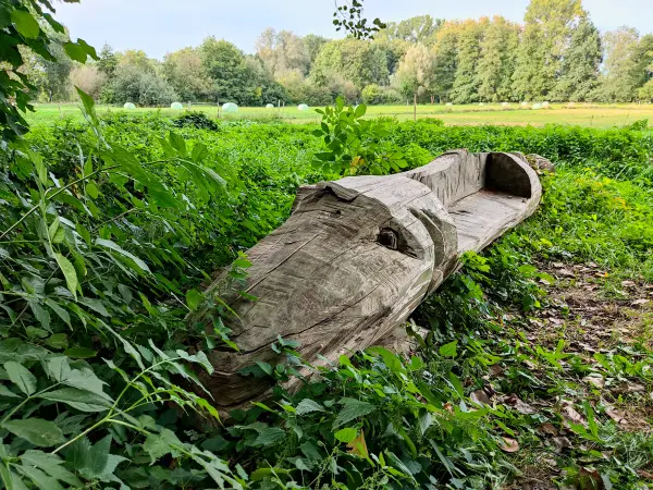 202310060-39 - Holzskulpturen in Raddusch, Spreewald, Brandenburg, DeutschandSpr