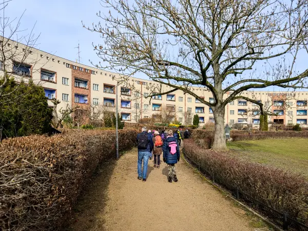 202303080-06 - Hufeisensiedlung in Britz, Berlin, Deutschland