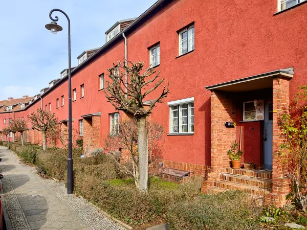 202303080-07 - Hufeisensiedlung in Britz, Berlin, Deutschland