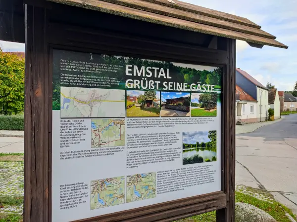 202310250-34 - Informationstafel in Emstal, Fläming, Brandenburg, Deutschland