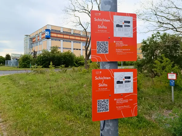 202404240-32 - Informationstafel in Wolfen, Anhalt-Dessau-Wittenberg, Sachsen-Anhalt, Deutschland