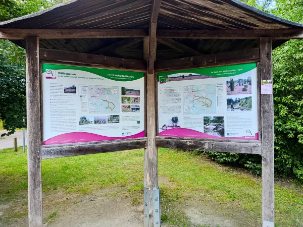 202308140-30 - Informationstafeln an der Misselhorner Heide bei Hermannsburg, Lüneburger Heide, Niedersachsen, Deutschland
