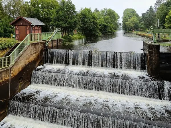 202507120-14 - Kaskadenwehr am Dahme-Umflutkanal bei Märkisch Buchholz, Dahme-Seenland, Brandenburg, Deutschland