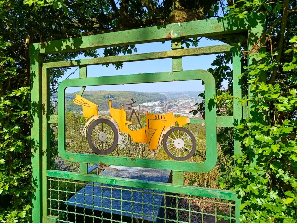 202604210-03 - Kleingarten in Hagen, Ruhrgebiet, Nordrhein-Westfalen, Deutschland